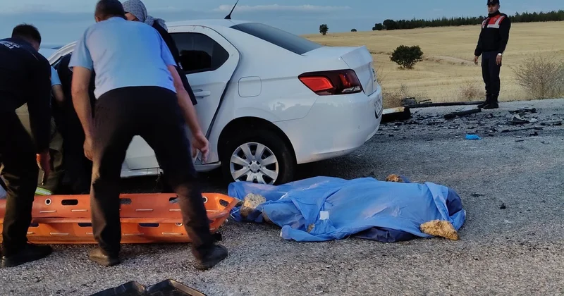 Karaman da düğün konvoyundaki otomobil kafa kafaya çarpıştı, 2 kişi öldü, 5 yaralandı