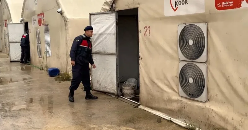 Bolu daki zimmet operasyonunda yeni detaylar! 24 milyon liralık vurgun: İkinci el çadırları yeni gibi ihale etmişler