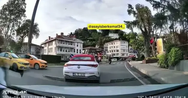 Trafikte taksi terörü kamerada: Yaya geçidindeki çocuğu bile hiçe saydı