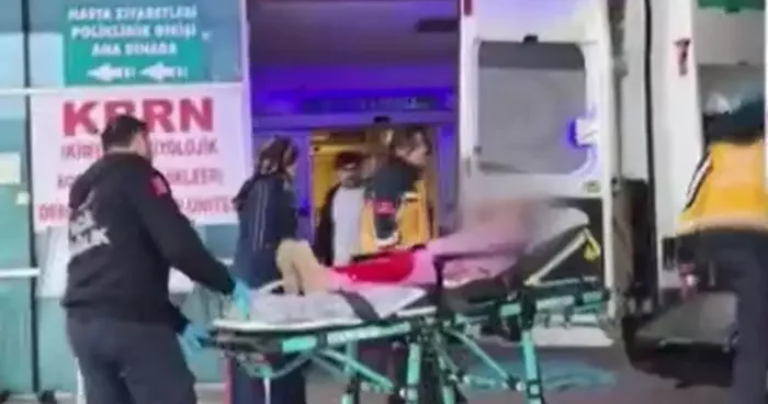 Bursa da 9 yaşındaki çocuk sürgülü kapının altında kaldı