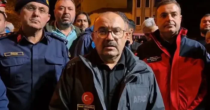 Balıkesir Valisi Ustaoğlu: Can kaybı bulunmuyor
