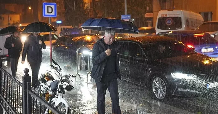 Balıkesir de sağanak yağış uyarısı: Deprem bölgesinde hava nasıl olacak? Bugün hava nasıl olacak?