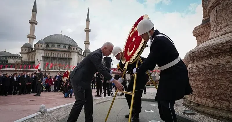 29 Ekim Cumhuriyet Bayramı öncesi Taksim de tören düzenlendi