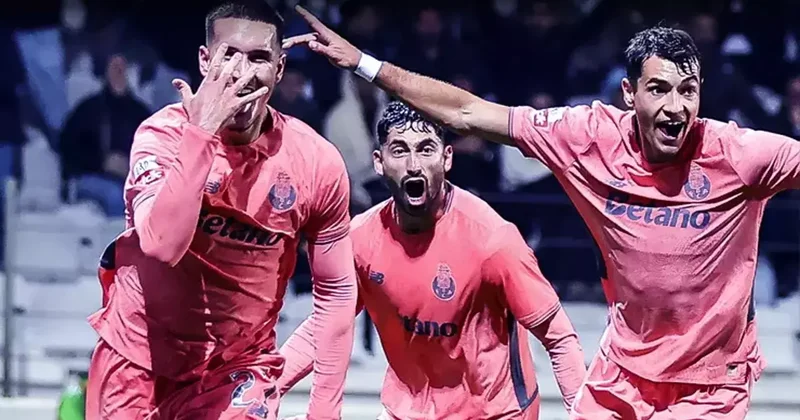 Porto yu 88 de Deniz Gül ayağa kaldırdı: Galibihyeti getiren kafa vuruşu Fanatik Gazetesi Futbol Haberleri Spor