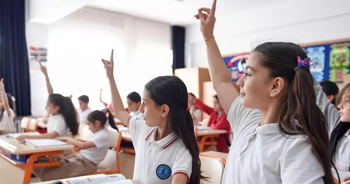 28 Ekim de okullar tatil mi? Cumhuriyet Bayramı öncesi merak edilenler
