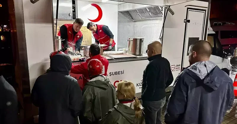 Türk Kızılay Sındırgı depremi sonrası harekete geçti