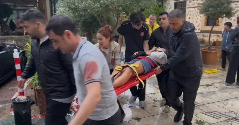 Antalya yı yağmur ve fırtına vurdu: 3 yaralı