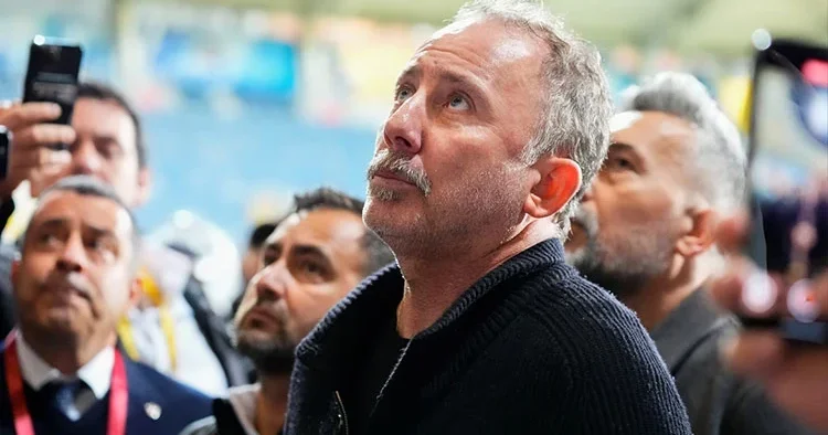 Sergen Yalçın, Kasımpaşa maçı sonrası yaşananları takımına aktardı: Beni ağlattı!