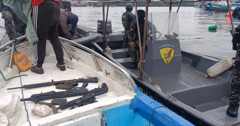 Galapagos Adaları açıklarında nefes kesen operasyon