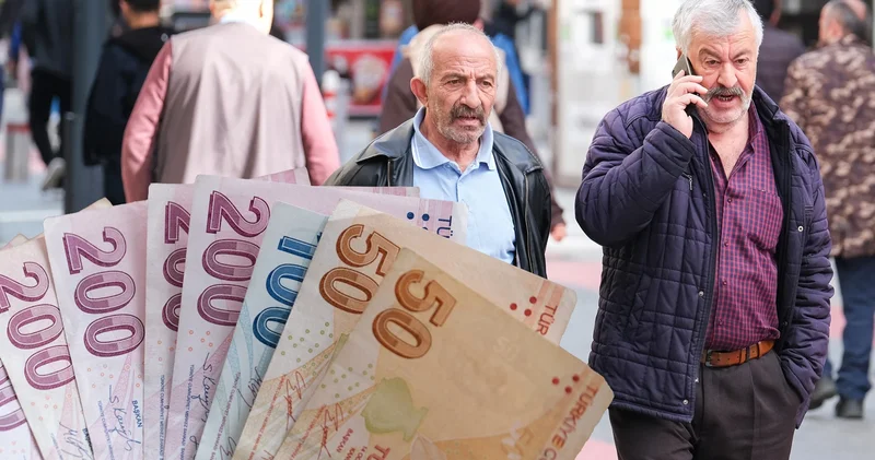 Emekliye refah payı formülü masada: SSK ve Bağ Kur maaşları için yeni zam hesaplandı