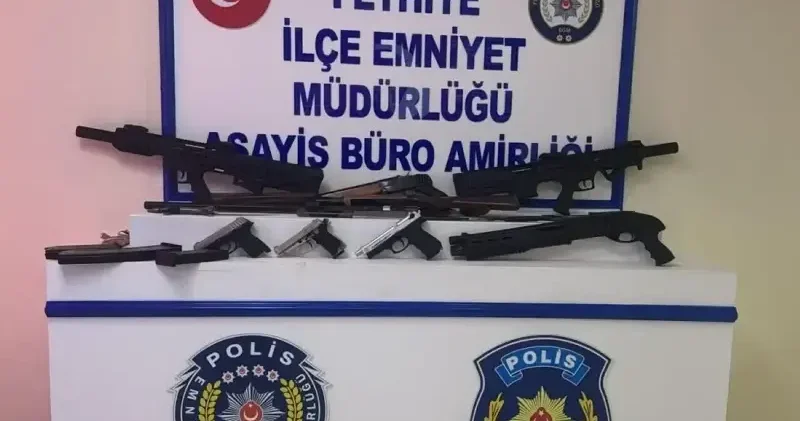 Muğla da yol kenarına atılan çantadan silah ve mühimmat çıktı Gündem Haberleri