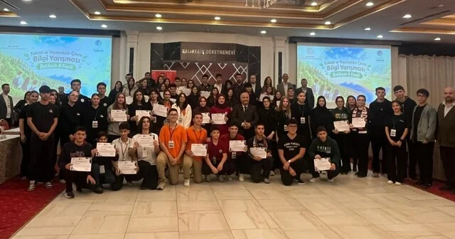 Burhaniyeli öğrenciler bilgi yarışmasında Balıkesir ikincisi oldu Balıkesir Haber Habertürk Yerel Haberler