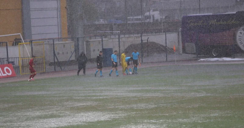Ziraat Türkiye Kupası ndaki Fethiyespor Eyüpspor maçına yağış engeli