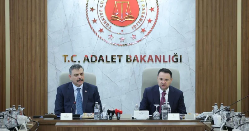 Bakanlar Çiftçi ve Gürlek bir araya geldi: Dolandırıcılıkla Mücadele Merkezi kuruluyor