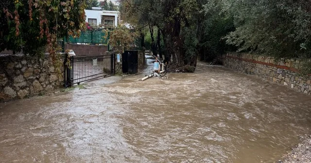 Bodrum da yağış nedeniyle evinde mahsur kalan hamile kadın kurtarıldı Muğla Haber Habertürk Yerel Haberler