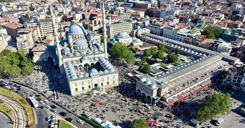 Dünyanın turizm kentleri yayalaşıyor: İstanbul için tarihi fırsat