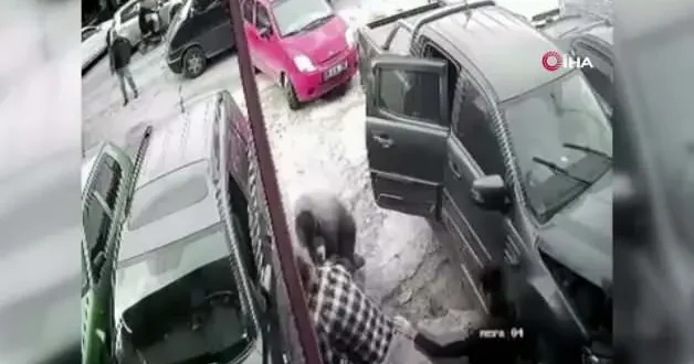 Kayseri deki oto tamircisinde kanlı saldırı kamerada