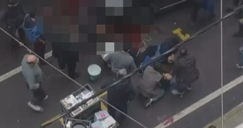 Sancaktepe’de pazar yerinde bıçaklı kavga: Biri çocuk 6 yaralı Son dakika haberleri
