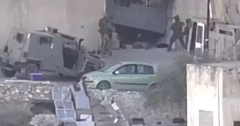 İsrail güçleri, ellerini havaya kaldırarak teslim olan 2 Filistinliyi öldürdü