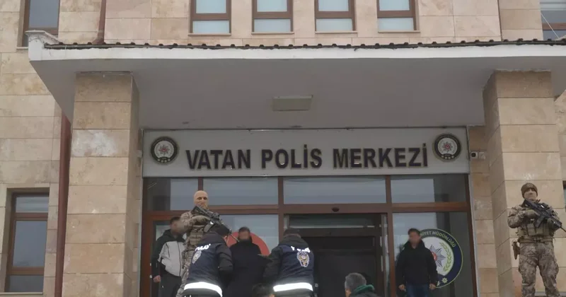 Muş ta 1 kişinin öldüğü silahlı kavga: 2 zanlı tutuklandı