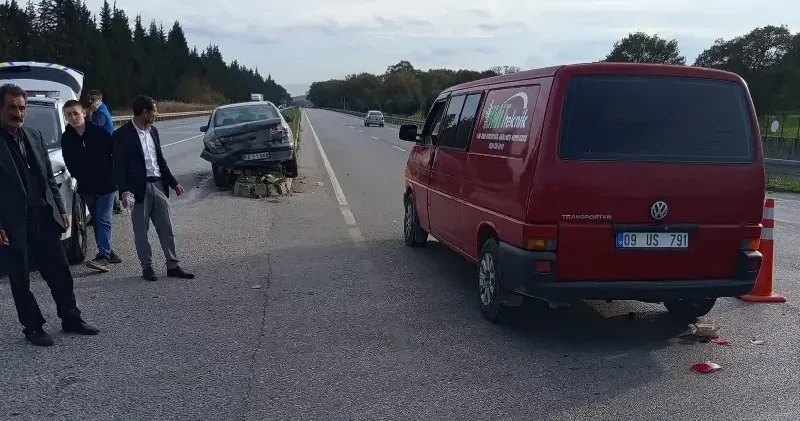 Kavşakta faciaya davetiye çıkartan kaza: Yaralılar var Bursa Haberleri