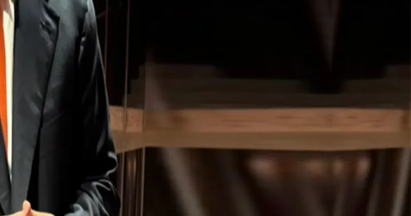 Murat Ülker in Turuncu Kravatı dikkat çekti! Kadına şiddete karşı anlamlı mesaj