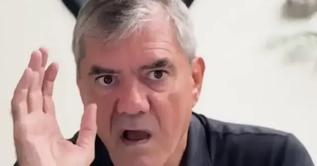 Ayasofya’nın ibadete açılmasını hala hazmedemedi VİDEO İZLE