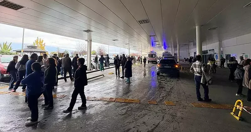 Muğla da hastanede kimyasal madde döküldü; 2 personel etkilendi