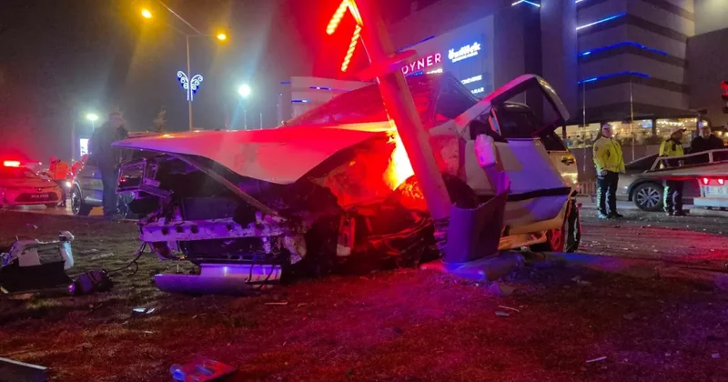 Polisten kaçan sürücü ortalığı savaş alanına çevirdi