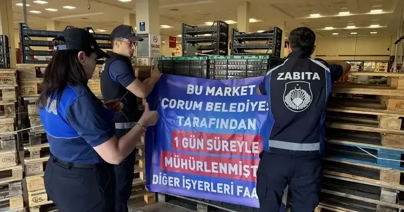Ekiplerin denetim gerçekleştirdiği mahalle bakkalında şoke eden sonu: Bin dört son kullanma tarihi geçmiş ürün bulundu Çorum Haberleri