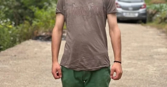 Rize de yolun karşısına geçerken otomobilin çarptığı yaya öldü Rize Haberleri