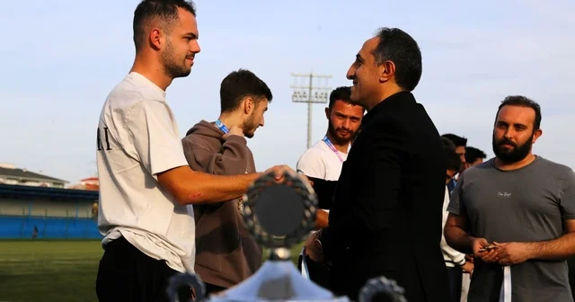 SUBÜ ev sahipliğinde düzenlenen ÜNİLİG Futbol Bölge Şampiyonası tamamlandı Sakarya Haberleri