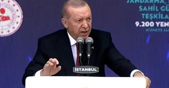 Cumhurbaşkanı Erdoğan: Suça ve suçlara karşı yürüttüğünüz her mücadelede bu devletin başı olarak yanınızdayım VİDEO İZLE