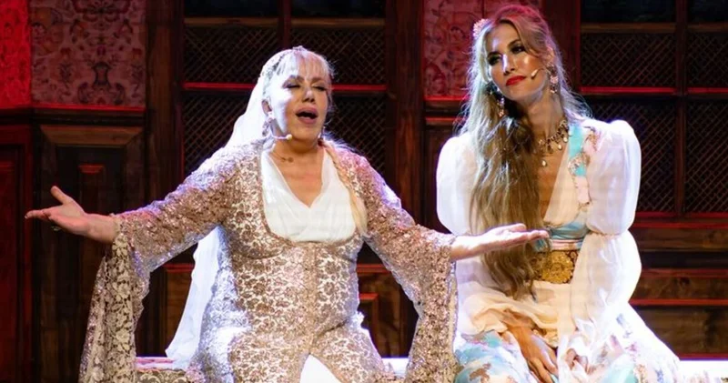 Mine Koşan dan, Çağla Şıkel’e sert gönderme: Çağla, tostunu yesin Magazin haberleri