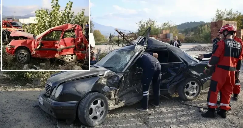 Muğla da park halindeki araca çarpan otomobilin sürücüsü öldü Muğla Haberleri