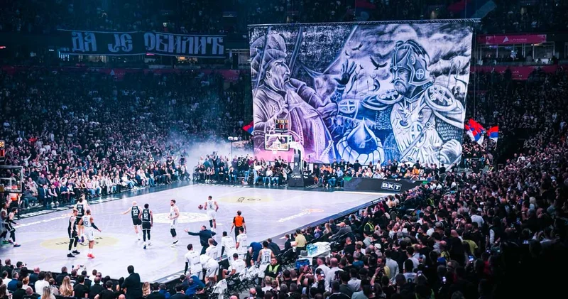 Fenerbahçe maçındaki skandal pankarta skandal ceza