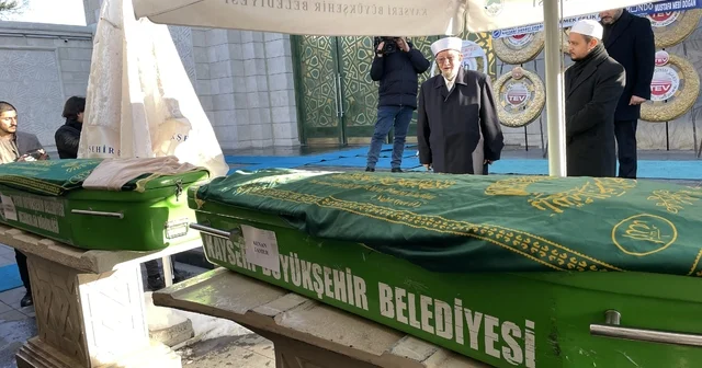 Eski Diyanet İşleri Başkan Yardımcısı Nursaçan ın vefat eden eşinin cenazesi defnedildi Kayseri Haberleri