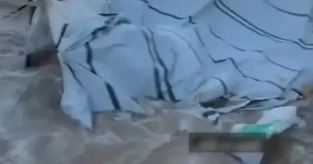 Gazze de çadırlar suya gömüldü VİDEO İZLE