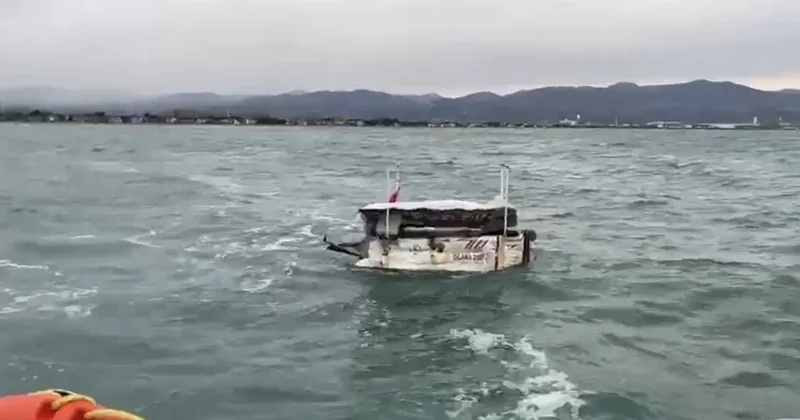 Tekkeköy açıklarında sürüklenen tekne kurtarıldı