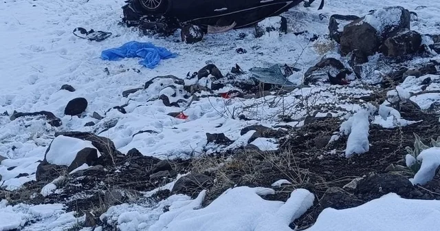 Bingöl de otomobil şarampole yuvarlandı: 4 yaralı Bingöl Haberleri