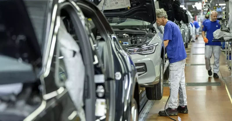 Otomotiv devinden radikal karar! 50 yıllık model tarihe karışıyor