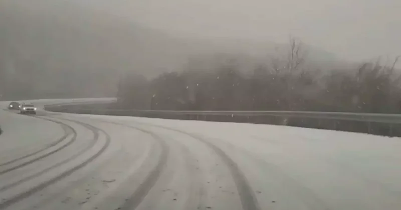 Kırklareli Mahyadağı bölgesinde kar yağışı: Yol trafiğe açık