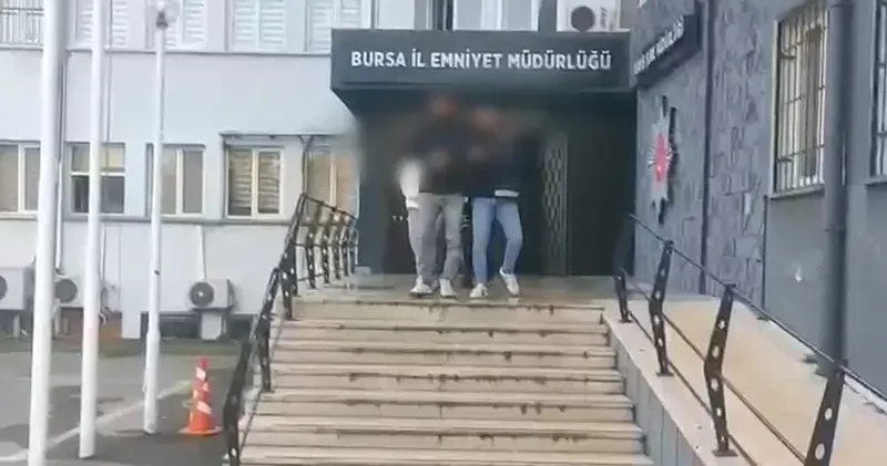 3 kişiyi, adlarının FETÖ soruşturmasına karıştığını söyleyip 10,8 milyon TL dolandırdılar