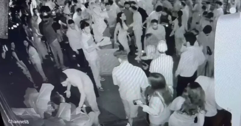 Beyoğlu nda Cam Bardaklı Saldırı!