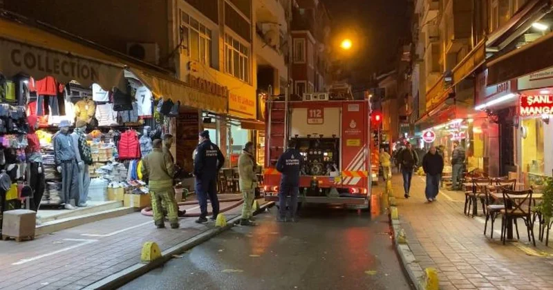 Fatih te kapalı otoparkta yangın çıktı