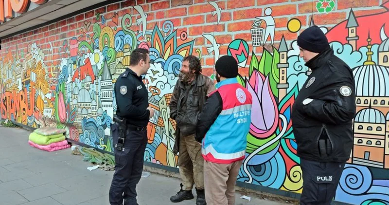 İstanbul da sokakta yaşayan 159 kişi misafirhane ve otellere yerleştirildi Son dakika haberleri