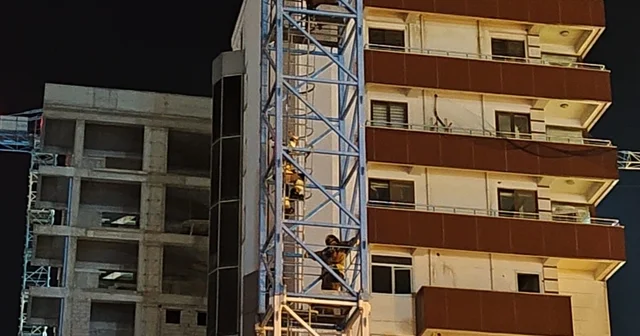 Vince çıkarak intihara kalkışan şahsı itfaiye vazgeçirdi Hatay Haberleri