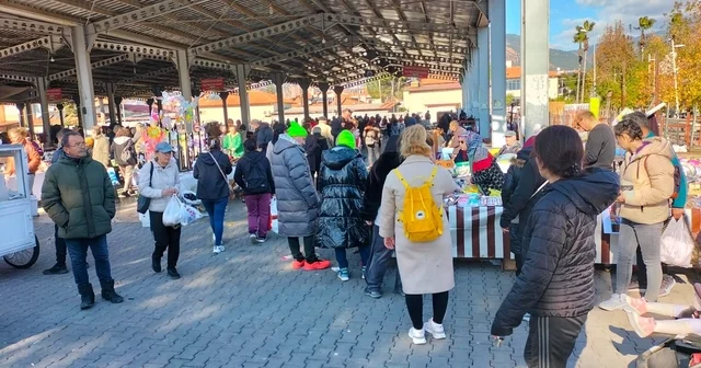 Köyceğiz de yılbaşı pazarı kuruldu Muğla Haberleri