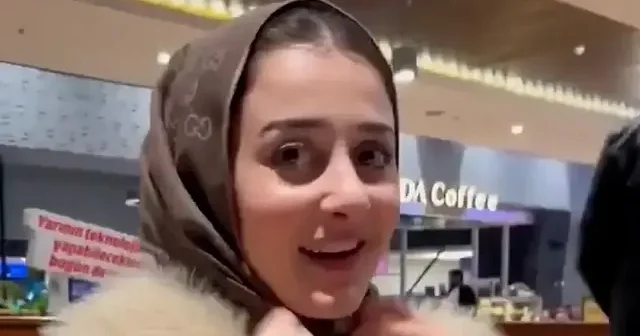 Başörtüsüyle alay eden şahsın görüntüleri izleyenleri çileden çıkarttı VİDEO İZLE