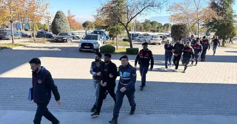 Ülke genelinde 150 milyonluk hırsızlık yapan kasa fareleri operasyonlarla yakalandı